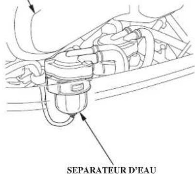 Honda BF135A (2011) - Frottement du levier de télécommande - 4