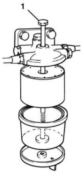 VOLVO D275 - Purge du système d'alimentation - 3