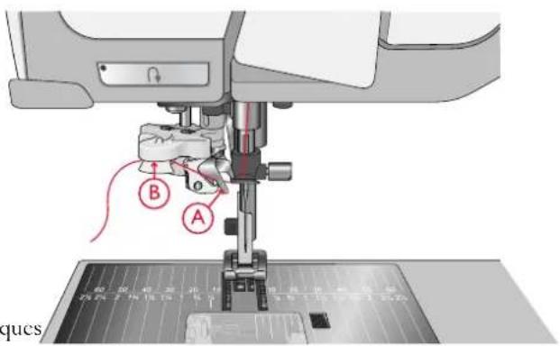 Husqvarna-Viking Designer Epic - Utilisation de l'enfile-aiguille automatique - 1