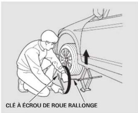 Honda Accord (2010) - Changement d'un pneu creve - 1