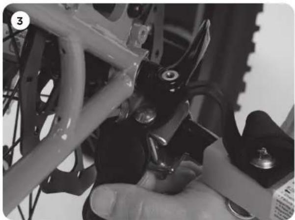 THULE Cadence - FIXER LE TRANSPORTEUR A VOTRE VELO - 2