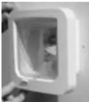 SureFlap Microchip - Montage in Holztüren, Kunststofftüren oder Gipskartonwänden - 6