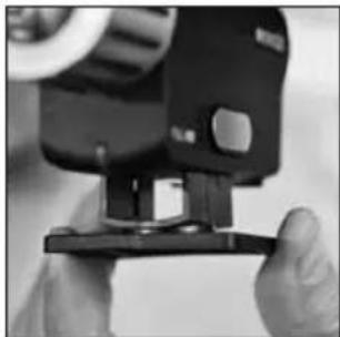 MINOX ACX 101 - Helmmontage mit Montage-Pad - 1