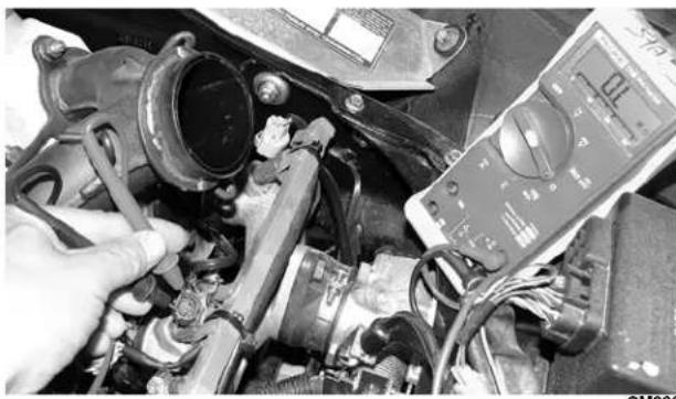 Arctic Cat Sno Pro 500 (2014) - Test de résistance de injecteur de carburant - 2