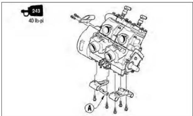 Arctic Cat Sno Pro 500 (2014) - Installation du moteur - 1