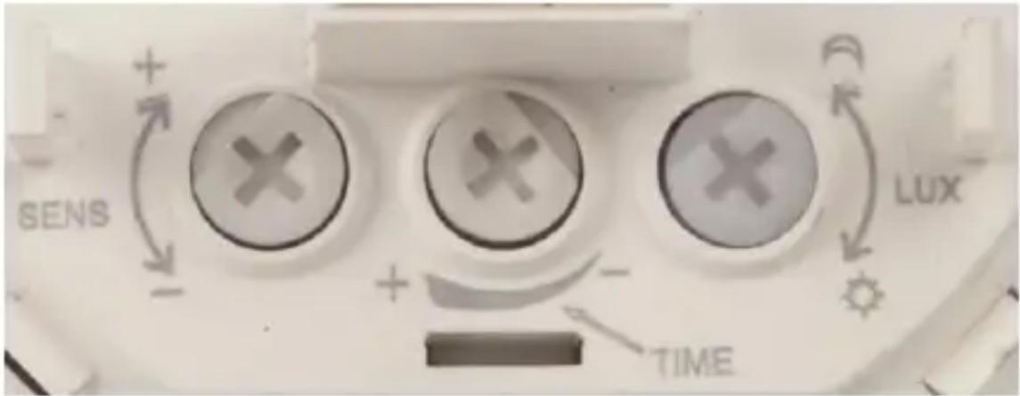 Züblin 180 Do - Vue des potentiometres - 1