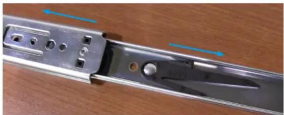 StarTech.com Slideshelfd - Installation - 2