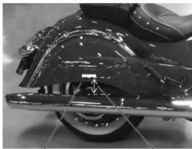 Indian Roadmaster (2015) - Inspection de la précharge de l'amortisseur arrière (hauteur du véhicule) - 1