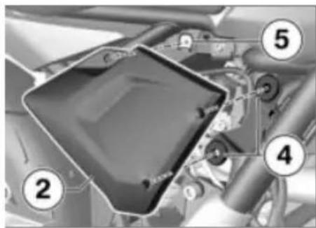 BMW G 310 GS (2018) - Ανεπαρκής ποσότητα υγρών φρένων στο δοχείο υγρών φρένων - 1