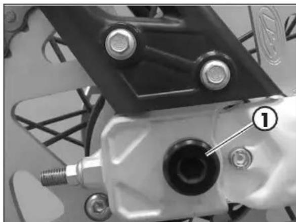 Beta EVO 2T 200 (2017) - CHECK AND ADJUST TIGHTENING CHAIN - 2