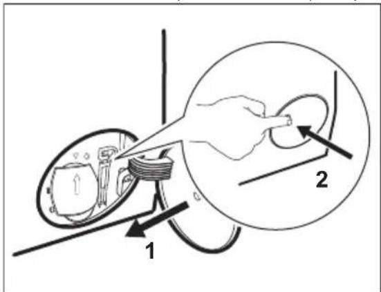 AEG LP5681 - Procedere come segue per effettuare la pulizia della pompa: - 8