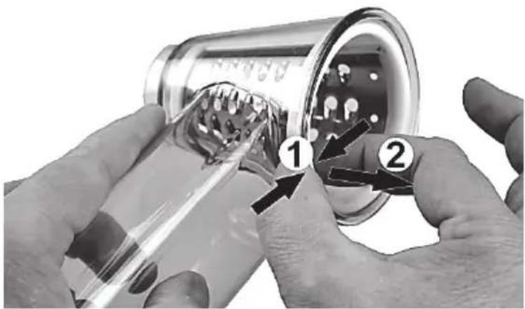 SILVERCREST SGR 150 B1 - Isætning / udtagning af tromlerne - 3
