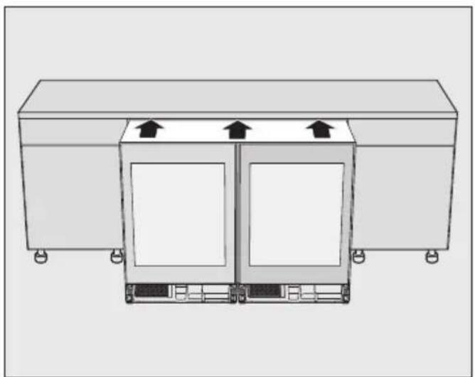 MIELE KSK 6300 - Kombinationen skubbes ind i nichen - 1
