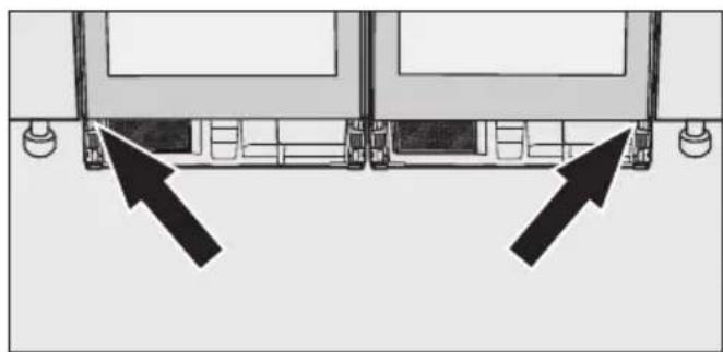 MIELE KSK 6300 - Fissare la combinazione di apparecchi nel vano d'incasso - 1