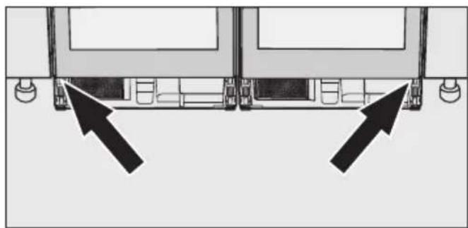 MIELE KSK 6300 - Laiteyhdistelmän kiinnittäminen sijoitusaukkoon - 1