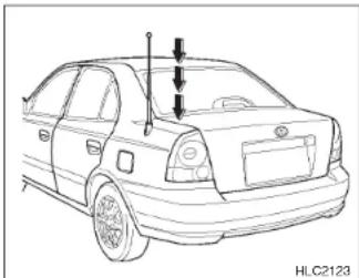 HYUNDAI Accent (2004) - REMARQUES: - 1