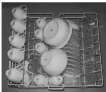 FAGOR VFE25S - - Loading the dishes in the racks. - 2