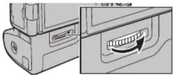 PANASONIC DMWBG1 - Battery Grip (DMW-BG1): - 2