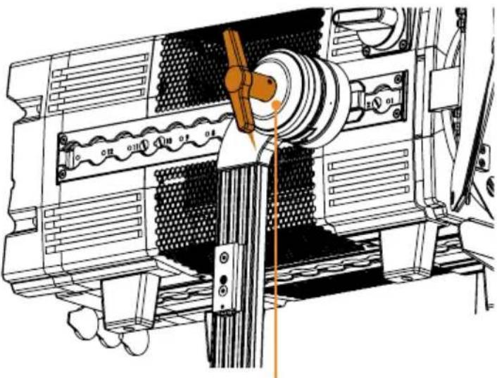 Astera Leo Fresnel - Fissaggio staffa a U (AF250-YK) con basetta per staffa a U (AF250-YKB) - sgancio rapido - 4