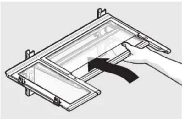 AEG RMB954E9VX - Så här justerar du den utdragbara underhyllan/den vändbara hyllan: - 1