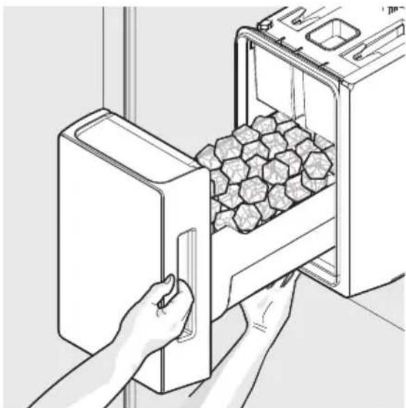 AEG RMB954E9VX - Remove and empty the ice bin if: - 1