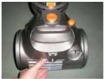 Ices IVC750 - Retirer et nettoyer le filtré pré-moteur, le filtré HEPA centré et le filtré de sortie d'air Avertissement : - 7