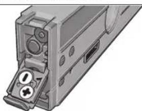 BOSCH GIM 60L - A lézer elemeinek behelyezese/kicserelése - 1
