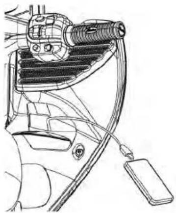 Indian Chieftain (2017) - CCÄABBLEE DDEE CCOONNNNEEXXIIODNN UUSMANDES D'ALIMENTATION ET DE Le cable de cable de connexion USB se trouve du coté droit du VVOOLLUUMEE - 1