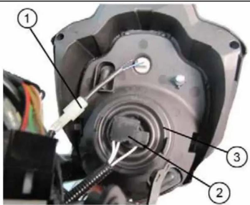 Victory Empulse TT (2016) - REEMPLACEMENT DE L'AMPOULE DE PHARE - 1