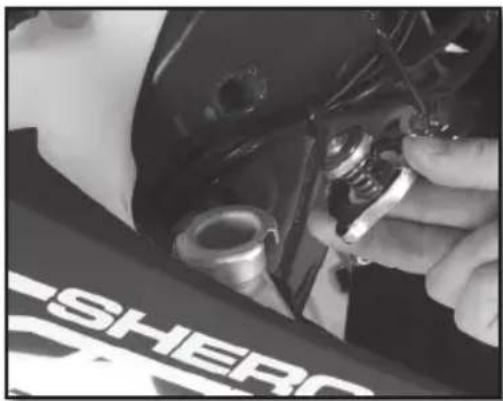 Sherco 300 SER (2017) - SERVICING THE COOLING SYSTEM - 2