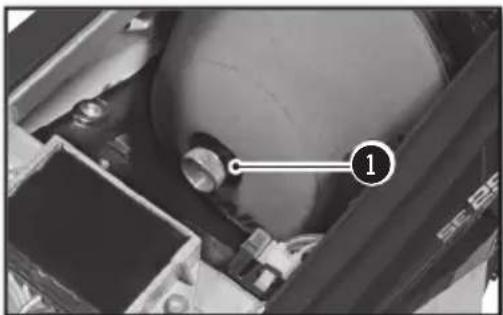 Sherco 300 SER (2017) - REMOVING THE AIR FILTER - 1