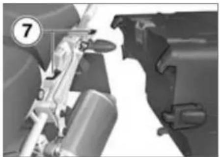 BMW R 1200 GS (2009) - ケースを取り外す - 5