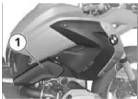 BMW R 1200 GS (2009) - 補助ヘッドライト用ヒューズを交換する - 6
