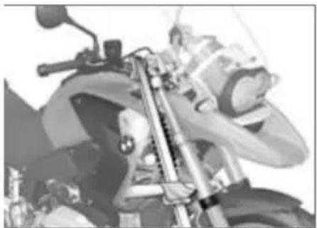 BMW R 1200 GS (2009) - モーターサイクルを搬送 用に固定する - 2
