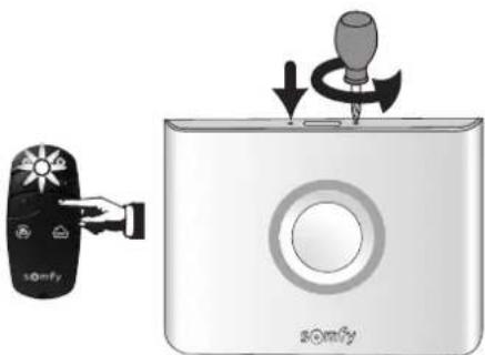 SOMFY 2401130 - En cas de perte de la carte personnalisée de codes d'authentification ou de remise en configuration usine de la carte interface ordinateur - 2