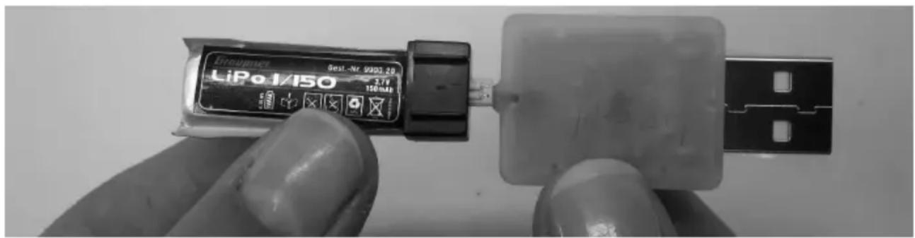 GRAUPNER WP Pilatus Porter - Charge de l'élément LiPo avec le Stick USB - 1