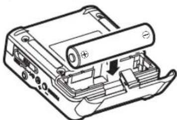 TASCAM DR10L - Emploi d'une pile/batterie AAA - 1