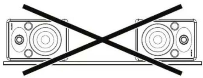 ALESIS Elevate 5 MKII - Orientation de los monitores - 1