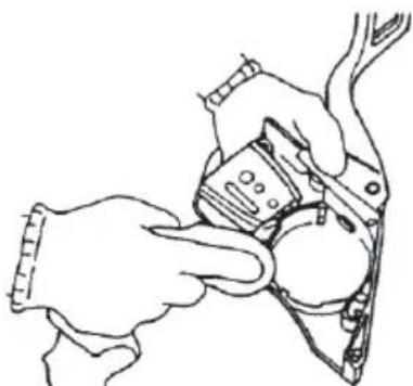 HITACHI CS 33EB - Side case (Fig. 32) - 1