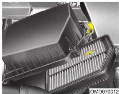 KIA Carens (2015) - \* REMARQUE - 3