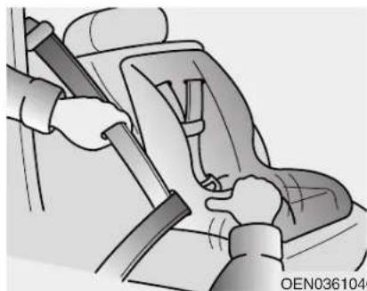 KIA Carens (2015) - (suite) - 3