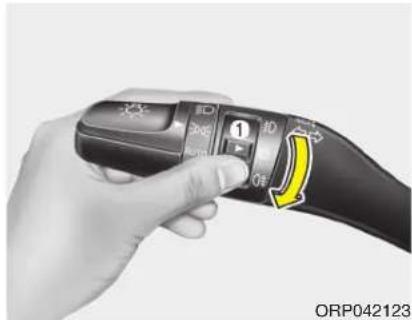 KIA Carens (2015) - Feux de brouillard arrière (le cas échéant) - 1