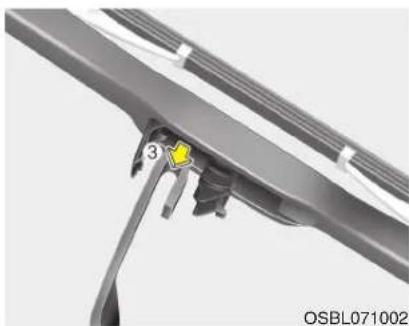 KIA Carens (2015) - Entretien - 1