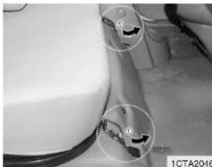 KIA K2500 (2008) - Siege conducteur - 1