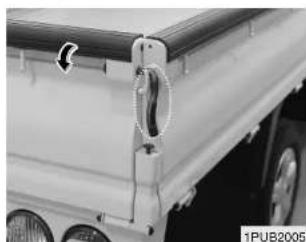 KIA K2500 (2008) - HAYON ARRIERE - 1