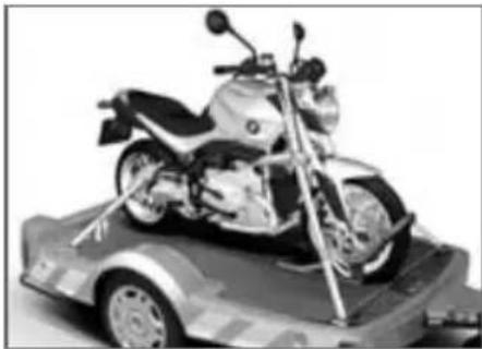 BMW R 1200 R (2008) - モ一夕一サイクルを搬送用に固定する - 1