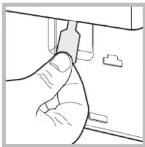 INDESIT PWDE 7125 W - Opening the porthole door manually - 3