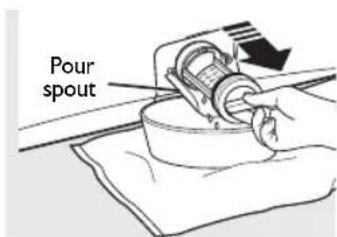 WHIRLPOOL AWG 1212PRO - Cleaning the Pump Filter - 4