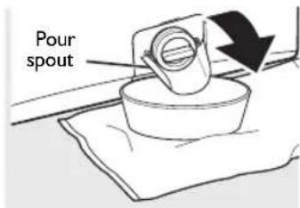 WHIRLPOOL AWG 1212PRO - Cleaning the Pump Filter - 3