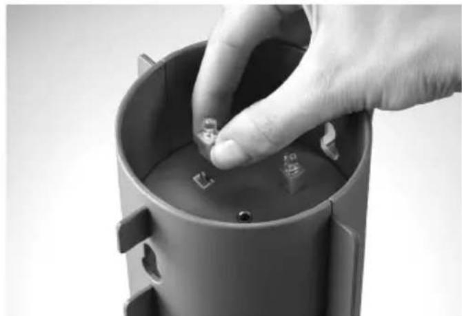 LifeAir IonFlow Signature - Pulizia del generatore di ioni, degli aghi della corona e del supporto acrilico: - 2